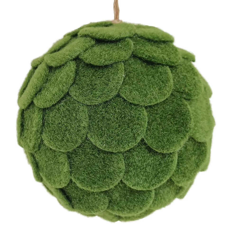 BALL FABRIC FELT SCALLOP 4″ GREEN