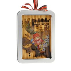 ORN TIN/WOOD 6.5″ SNOWMAN, HOUSE SCENE