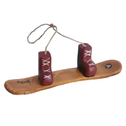 ORN WINTER WOODEN SNOW BOARD 7″ NATURAL W/ RED BOOTS