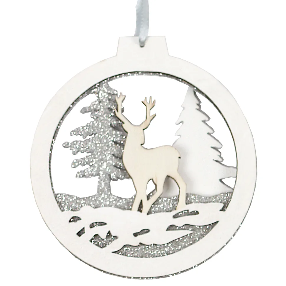 ORN WOODEN DISC 4″ DEER IN FOREST WHITE/SILVER